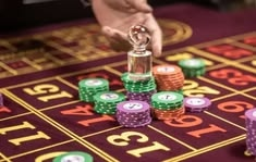 Campeonbet casino presented on mobile device in Pakistan with slots and live games